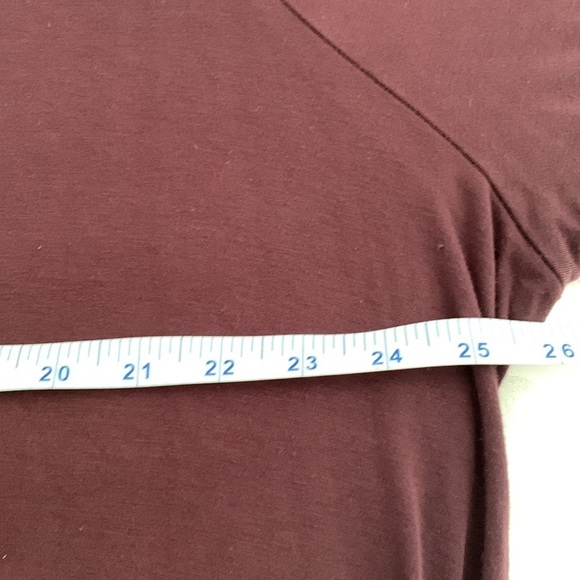 - Lane Bryant Burgundy Long Sleeve V-Neck Top w/Lace on theFront/Back. Siz… - Picture 8 of 9